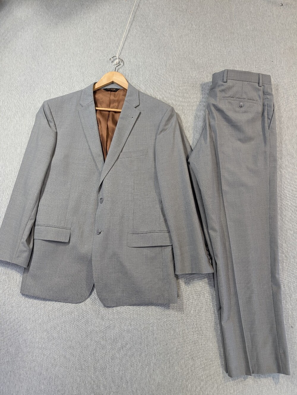 Jos. A. Bank Joseph Slim Fit Wool Suit Men's 42R 36R Grey Sewn Twill 2 Piece
